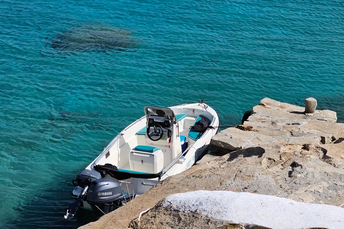 Milos V, a Compass 150 motorboat at Naxos, Greece