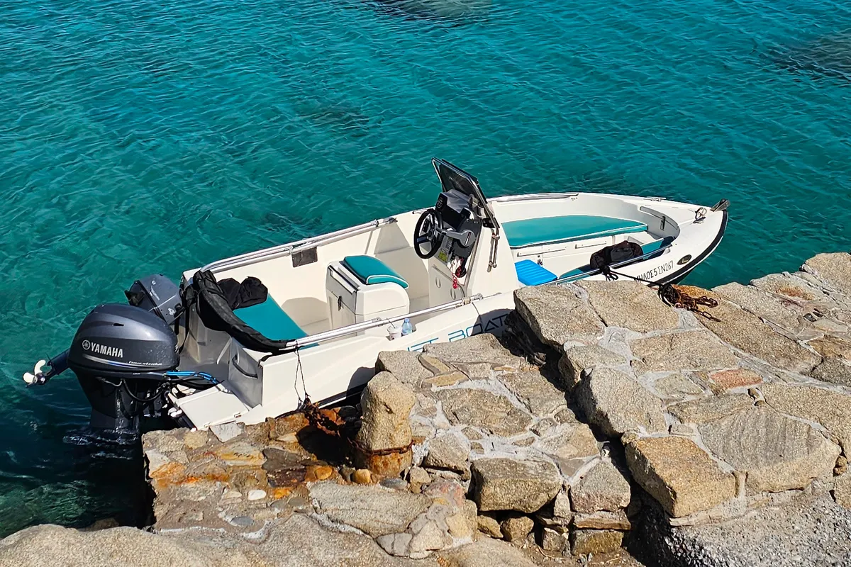 Milos V, a Compass 150 motorboat at Naxos, Greece