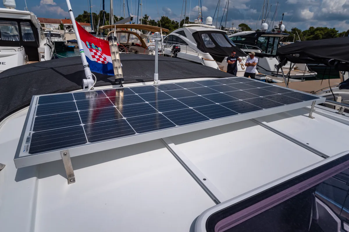 Klapa, a Jeanneau Merry Fisher 795 motorboat at Municipality of Novigrad, Croatia