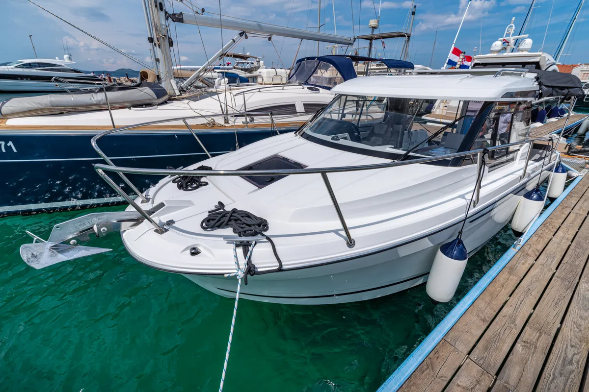 Exterior view of Klapa, a Jeanneau Merry Fisher 795 motorboat at Municipality of Novigrad, Croatia