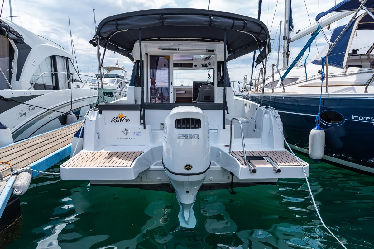 Exterior view of Klapa, a Jeanneau Merry Fisher 795 motorboat at Municipality of Novigrad, Croatia