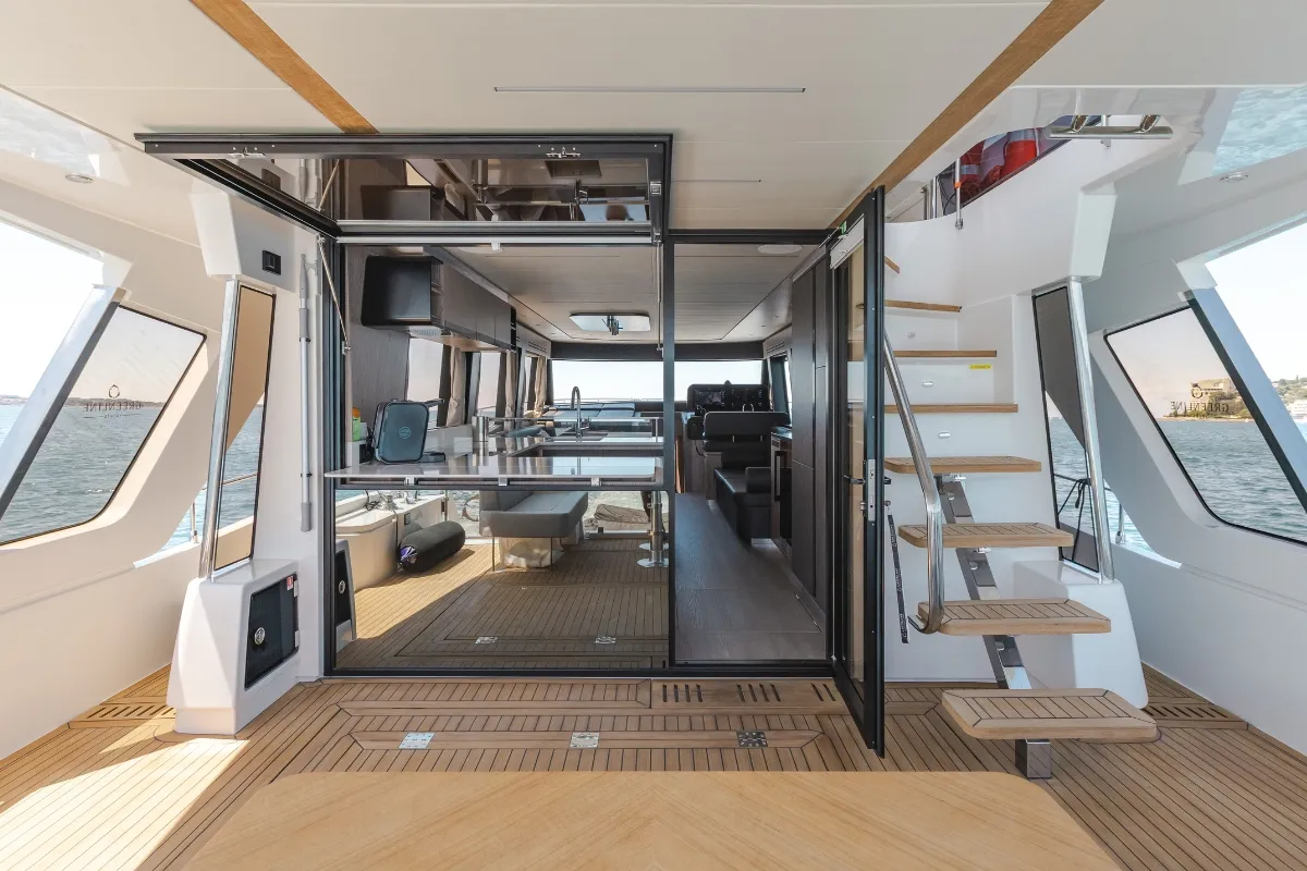 Deck of Seven Seas, a Greenline 58 Fly motor yacht at Pirovac, Croatia