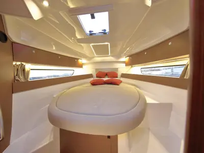 Cabin on Salty Kiss, a Jeanneau Merry Fisher 895 motorboat at Split, Croatia