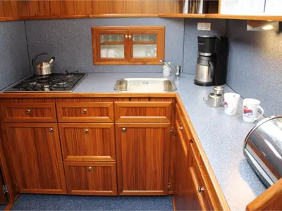 Galley of Helena, a De Drait Kotterjacht 12.2 GL motorboat at Woudsend, Netherlands
