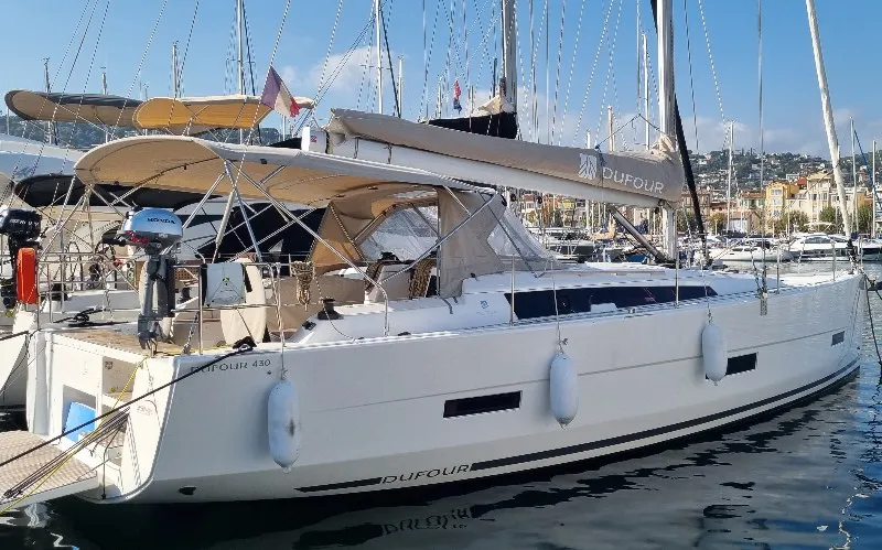 Exterior view of Lucie, a Dufour 430 sailboat at Vallauris, France