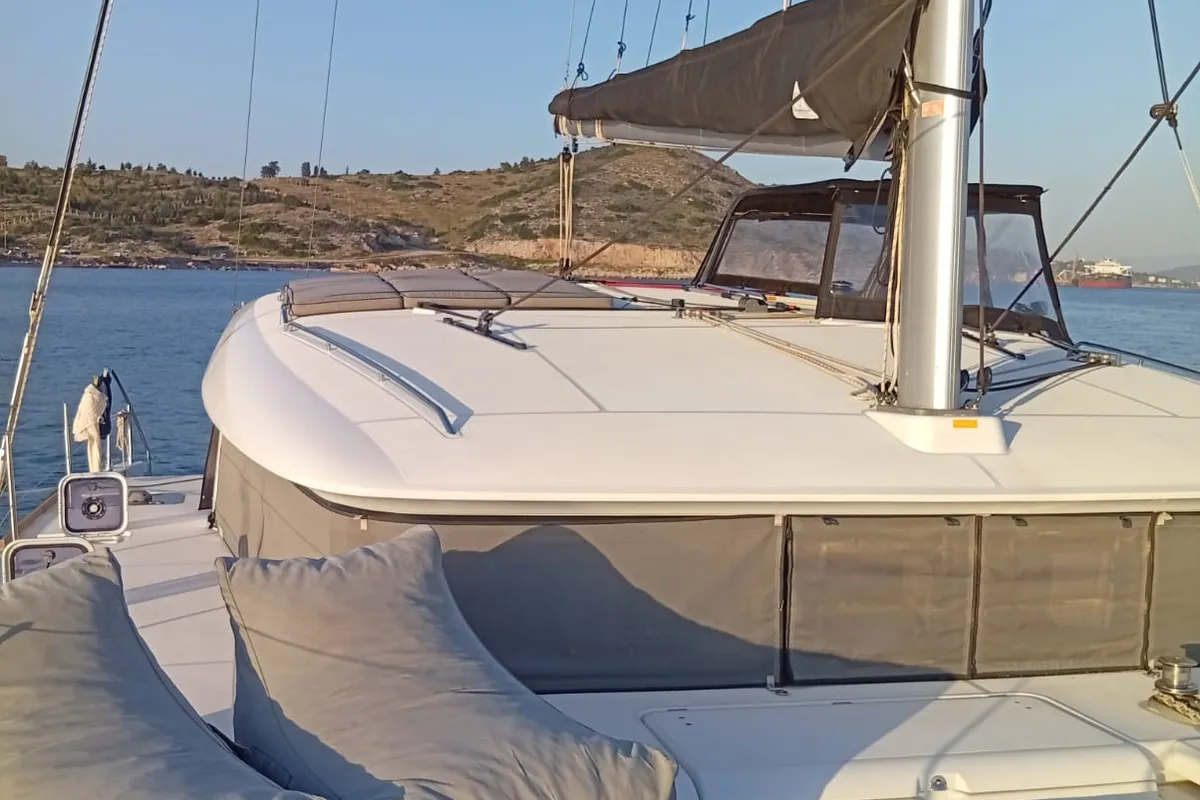 Seaker, a Lagoon 400 S2 catamaran at Athens, Greece
