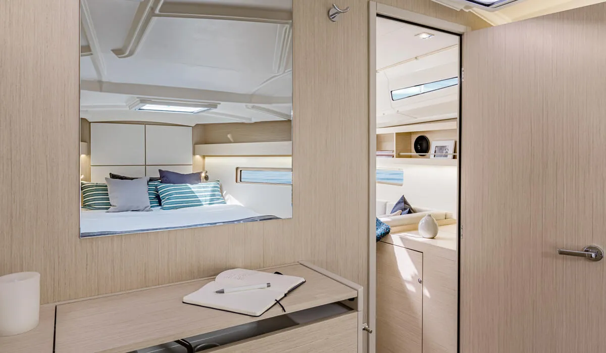 Cabin on Isla Bonita, a Beneteau Oceanis 40.1 sailboat at Općina Medulin, Croatia