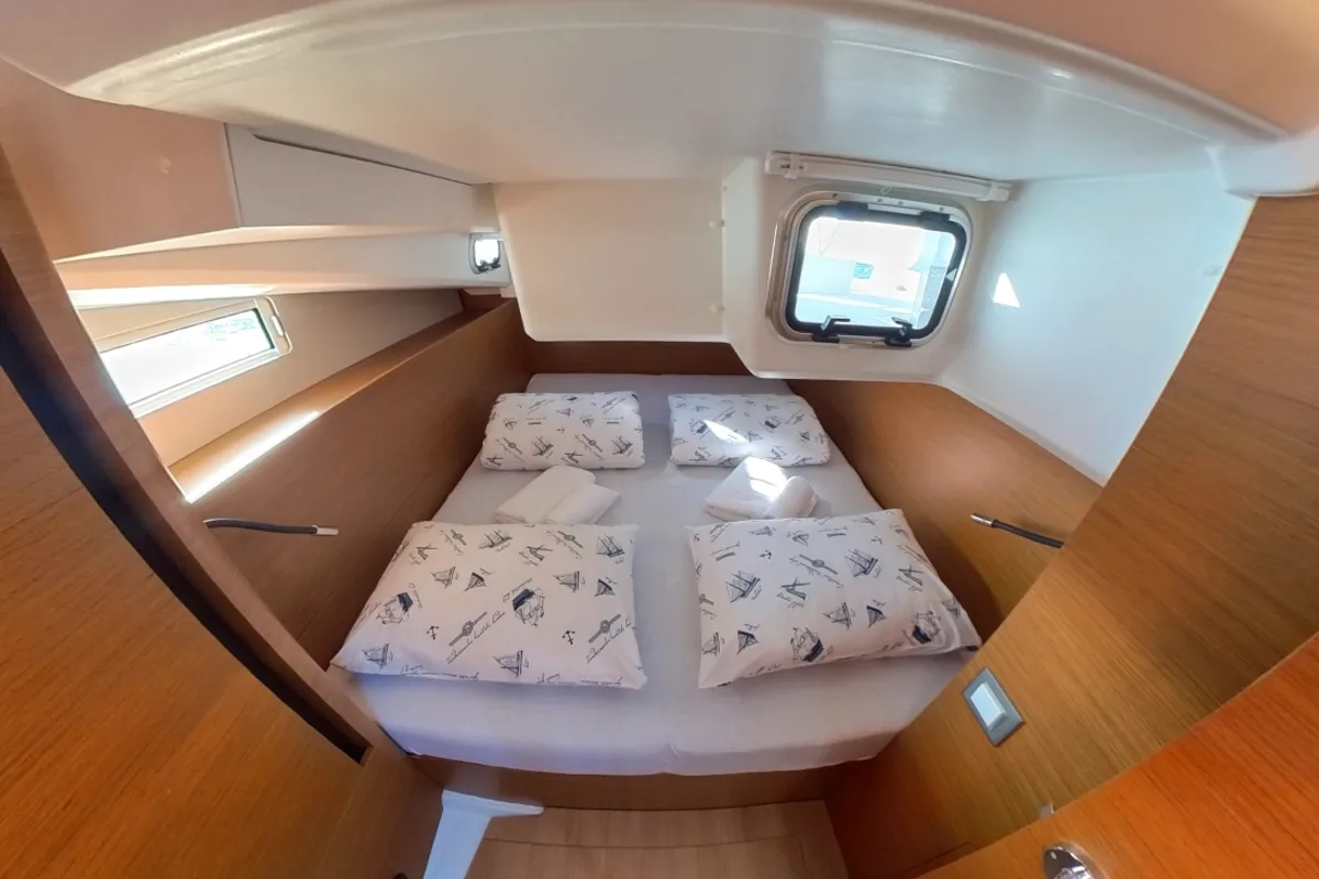Cabin on Uri, a Jeanneau Sun Odyssey 440 sailboat at Pirovac, Croatia