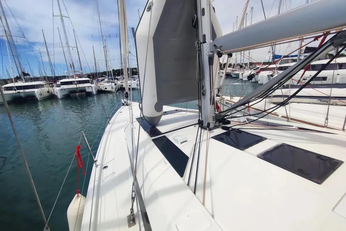 Ariel, a Beneteau Oceanis 46.1 sailboat at Općina Medulin, Croatia
