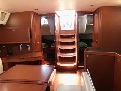 Salon of Alboran Gin Fizz (Radazul), a Beneteau Oceanis 45 sailboat at El Rosario, Spain