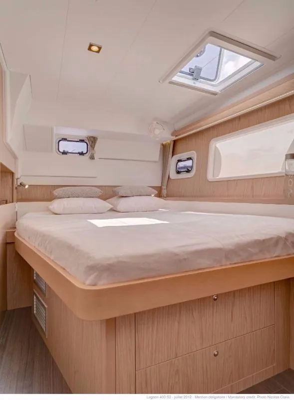 Cabin on Caribbean, a Lagoon 400 catamaran at Medulin, Croatia