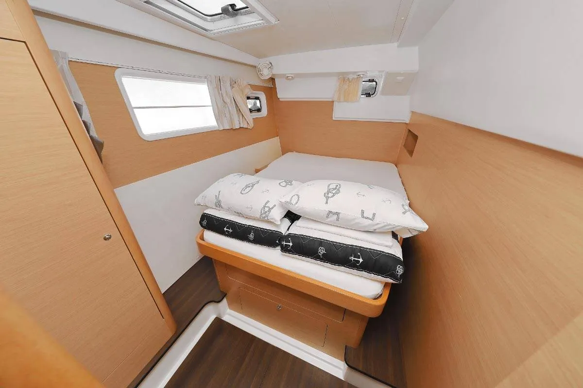 Cabin on Caribbean, a Lagoon 400 catamaran at Medulin, Croatia