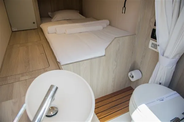 Cabin on Mawi, a Azimut 55 motorboat at Grad Šibenik, Croatia