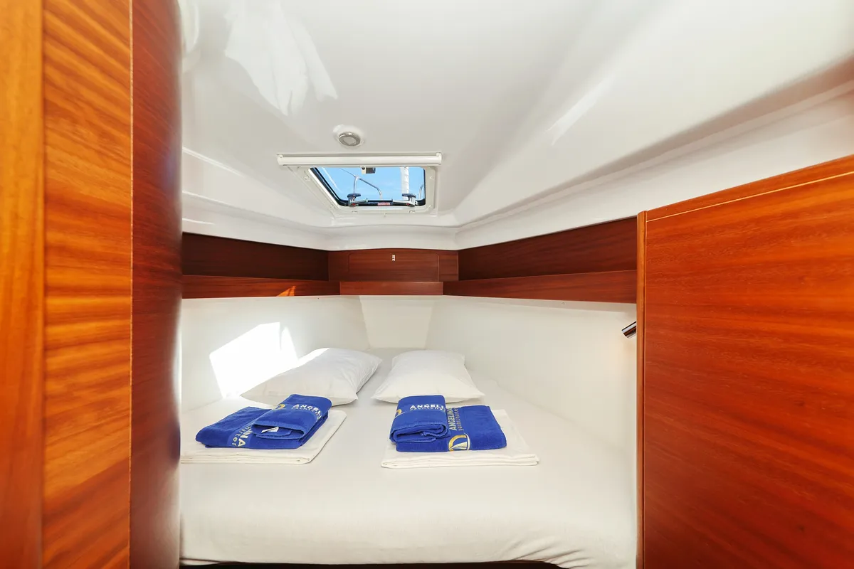 Cabin on Estela, a Elan Impression 40.1 sailboat at Primošten, Croatia