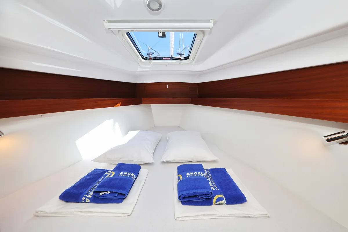 Cabin on Estela, a Elan Impression 40.1 sailboat at Primošten, Croatia