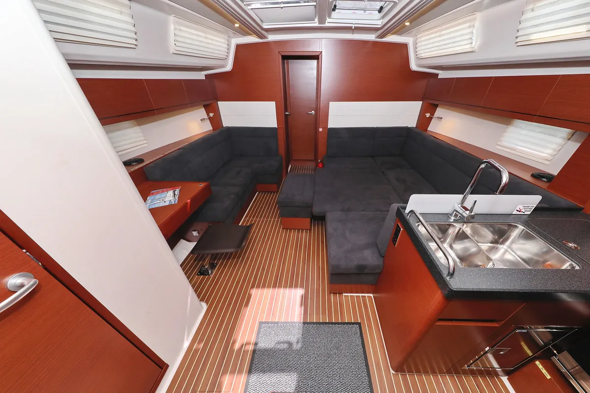Salon of Janka, a Hanse 458 sailboat at Dubrovnik, Croatia