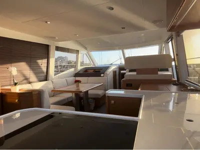 Salon of Rosa dei Venti, a Greenline 48 Fly motorboat at Rodi Garganico, Italy