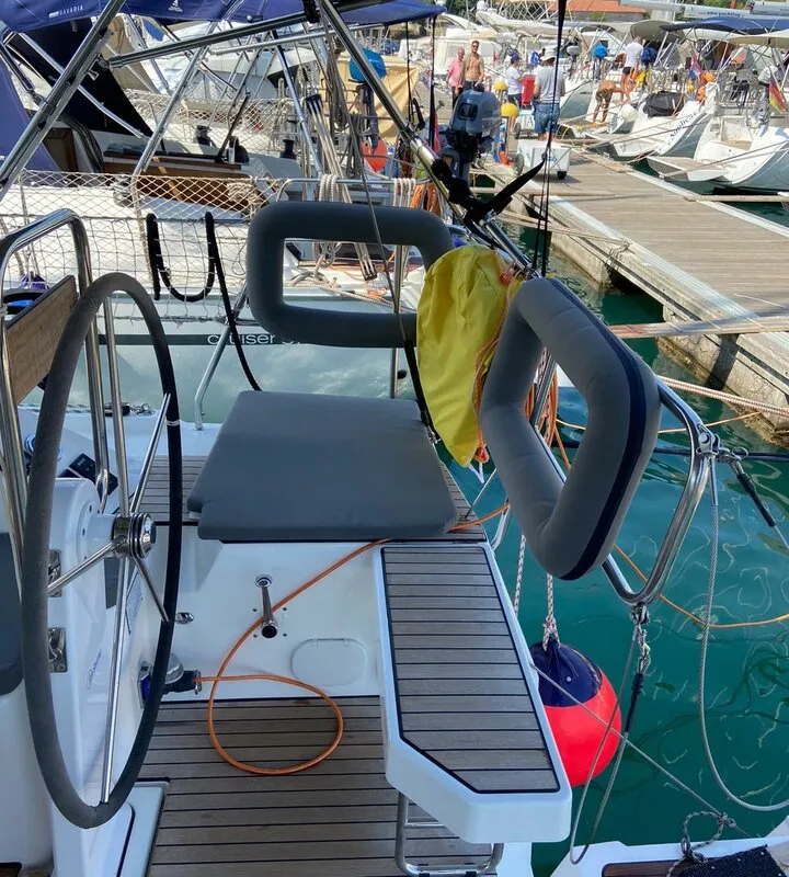 Horizon, a Bavaria C42 sailboat at Općina Vrsar, Croatia
