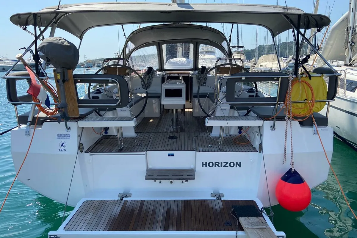 Horizon, a Bavaria C42 sailboat at Općina Vrsar, Croatia