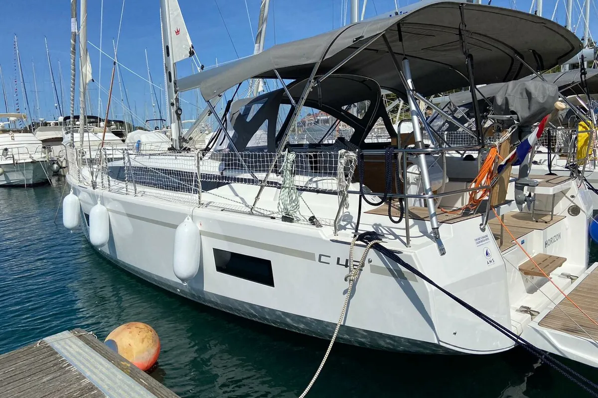 Horizon, a Bavaria C42 sailboat at Općina Vrsar, Croatia
