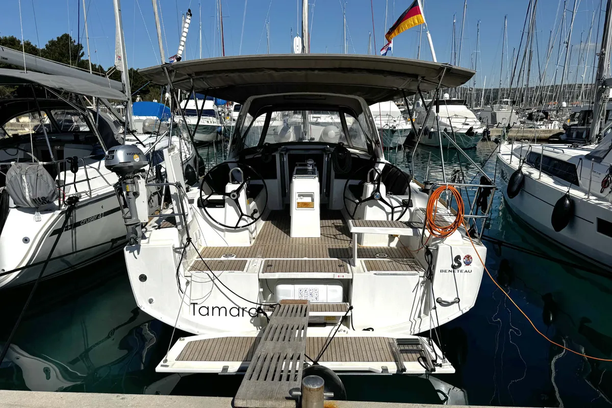 Exterior view of Tamara, a Beneteau Oceanis 38.1 sailboat at Općina Rogoznica, Croatia