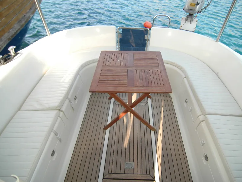 Deck of Fjaka, a SAS - Vektor Adria 1002 motorboat at Općina Sukošan, Croatia
