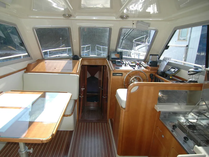 Cockpit of Fjaka, a SAS - Vektor Adria 1002 motorboat at Općina Sukošan, Croatia
