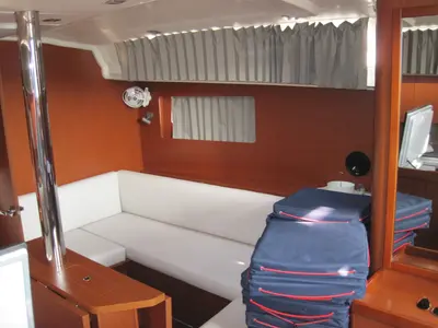 Salon of Stella, a Beneteau Oceanis 41.1 sailboat at Capo d'Orlando, Italy
