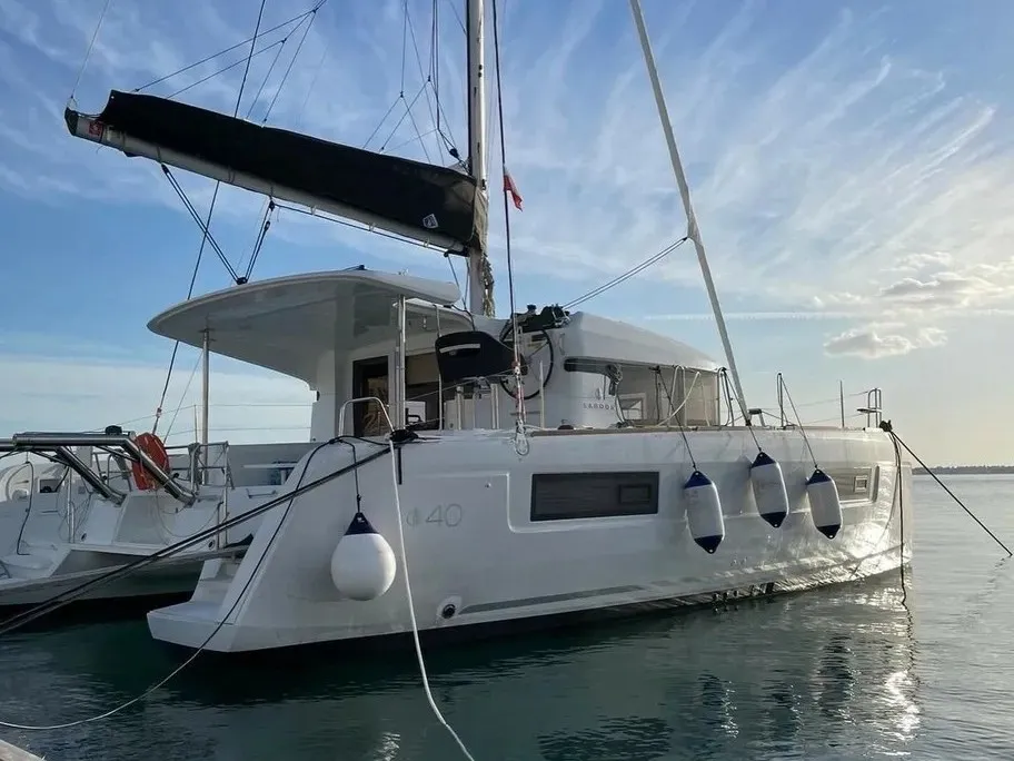 Esmee, a Lagoon 40 catamaran at Athens, Greece