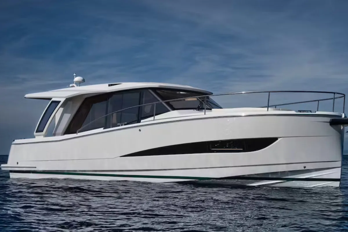 Exterior view of VIVALDI, a Greenline 39 motorboat at Izola / Isola, Slovenia
