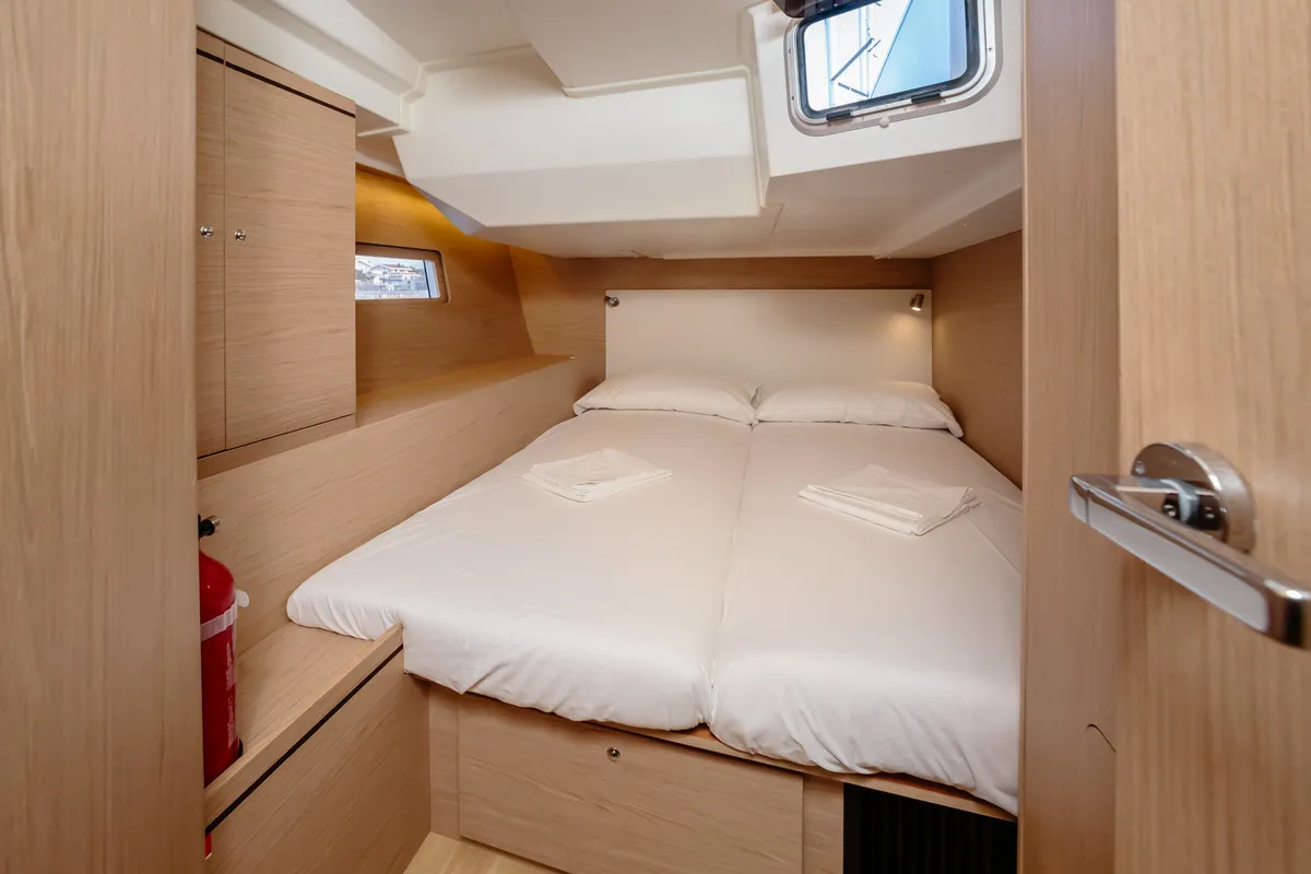 Cabin on Beneteau Oceanis 51.1, a sailboat at Tonnarella, Italy