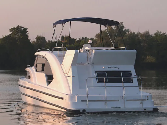 Exterior view of Minuetto8 - Comfort 2, a Cygnet Minuetto 8+ motorboat at Casier, Italy