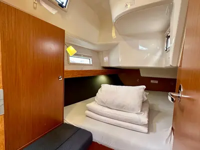 Cabin on Maestral, a Bavaria Cruiser 37 sailboat at Općina Pakoštane, Croatia