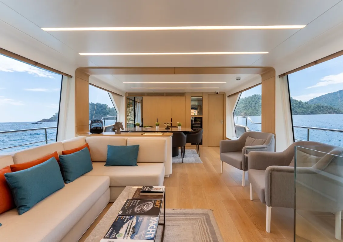 Salon of BEYEFENDI H, a Falcon Yachts Beyefendi H motor yacht at Fethiye, Turkey