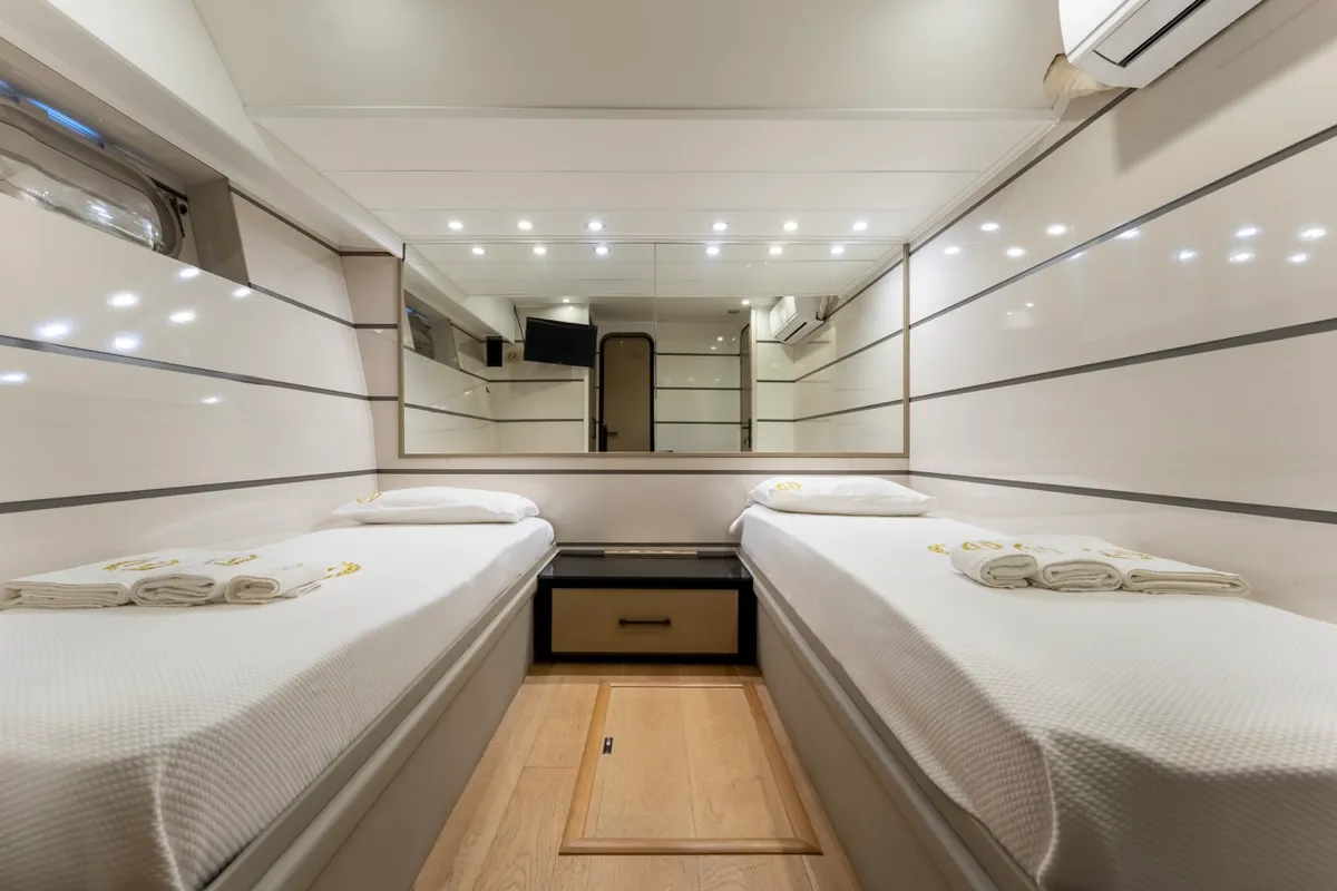 Cabin on BEYEFENDI H, a Falcon Yachts Beyefendi H motor yacht at Fethiye, Turkey
