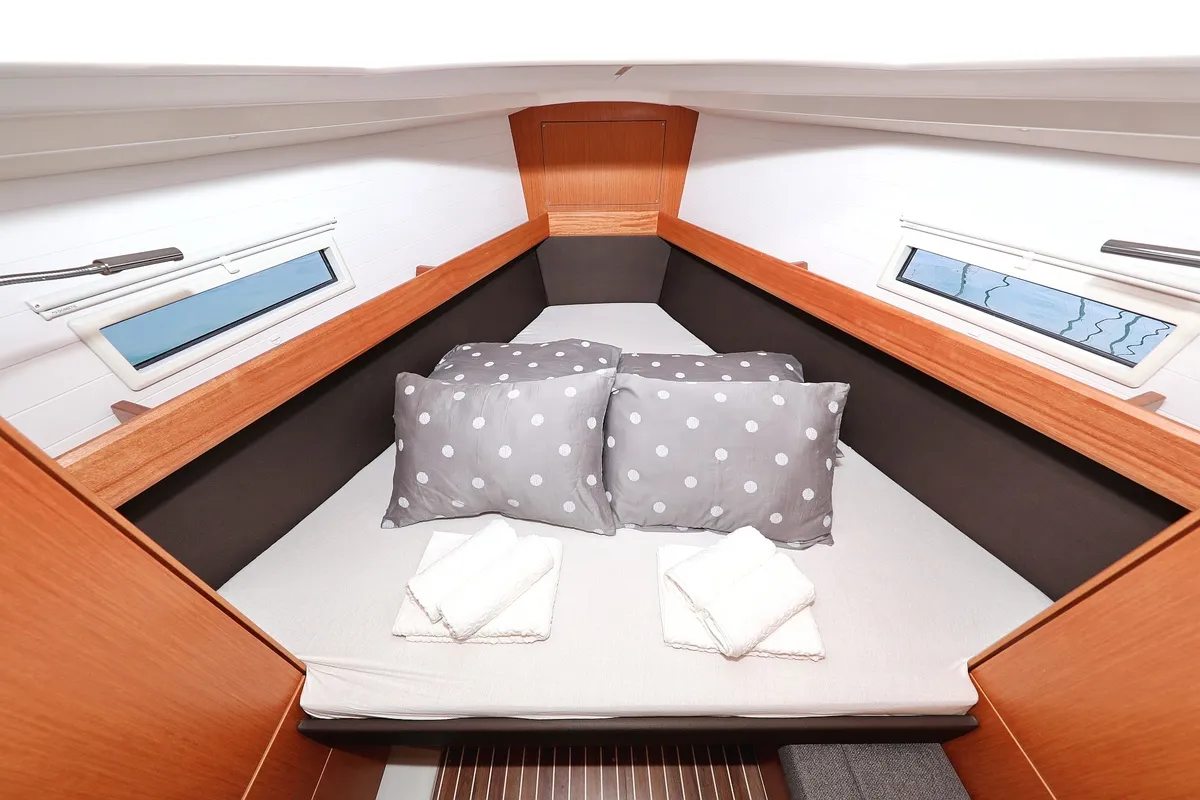 Cabin on aMore, a Bavaria Cruiser 37 sailboat at Pirovac, Croatia