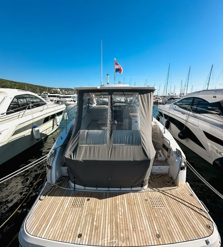Anne, a Bavaria SR41 motor yacht at Punat, Croatia