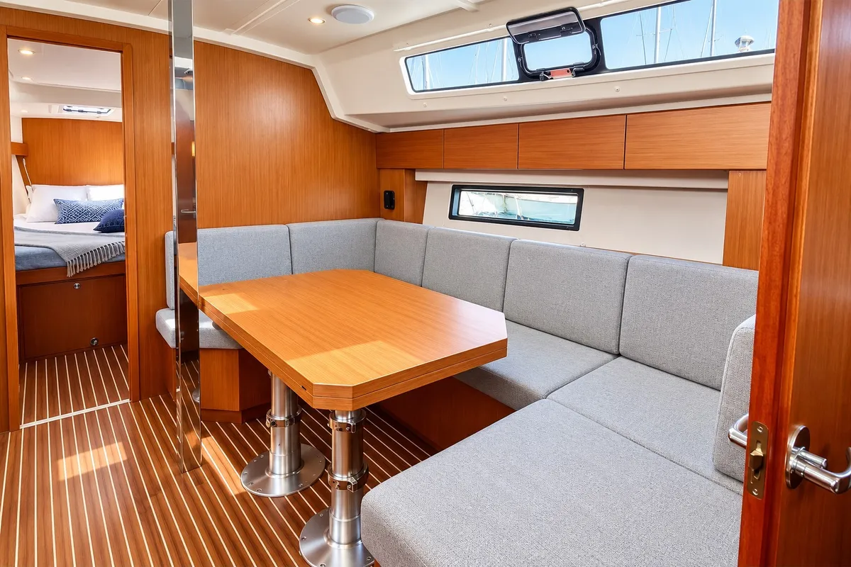 Salon of Sakura J, a Bavaria 42 sailboat at Punta Ala, Italy