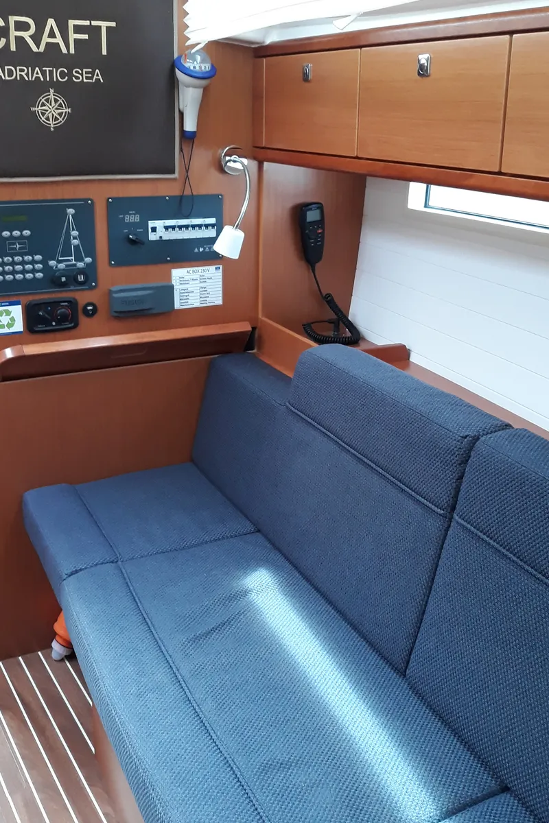 Salon of Mišac, a Bavaria Cruiser 37 sailboat at Općina Sukošan, Croatia