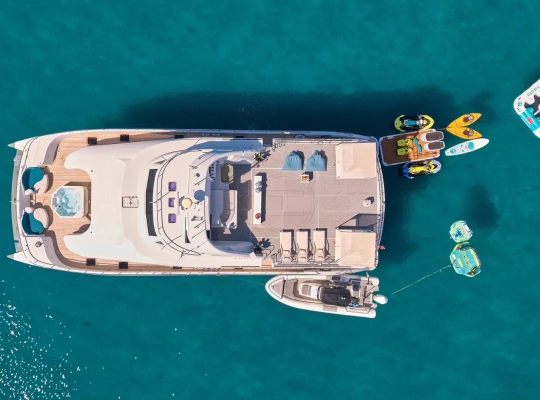 Samara, a Power Cat 80 catamaran at Piraeus, Greece