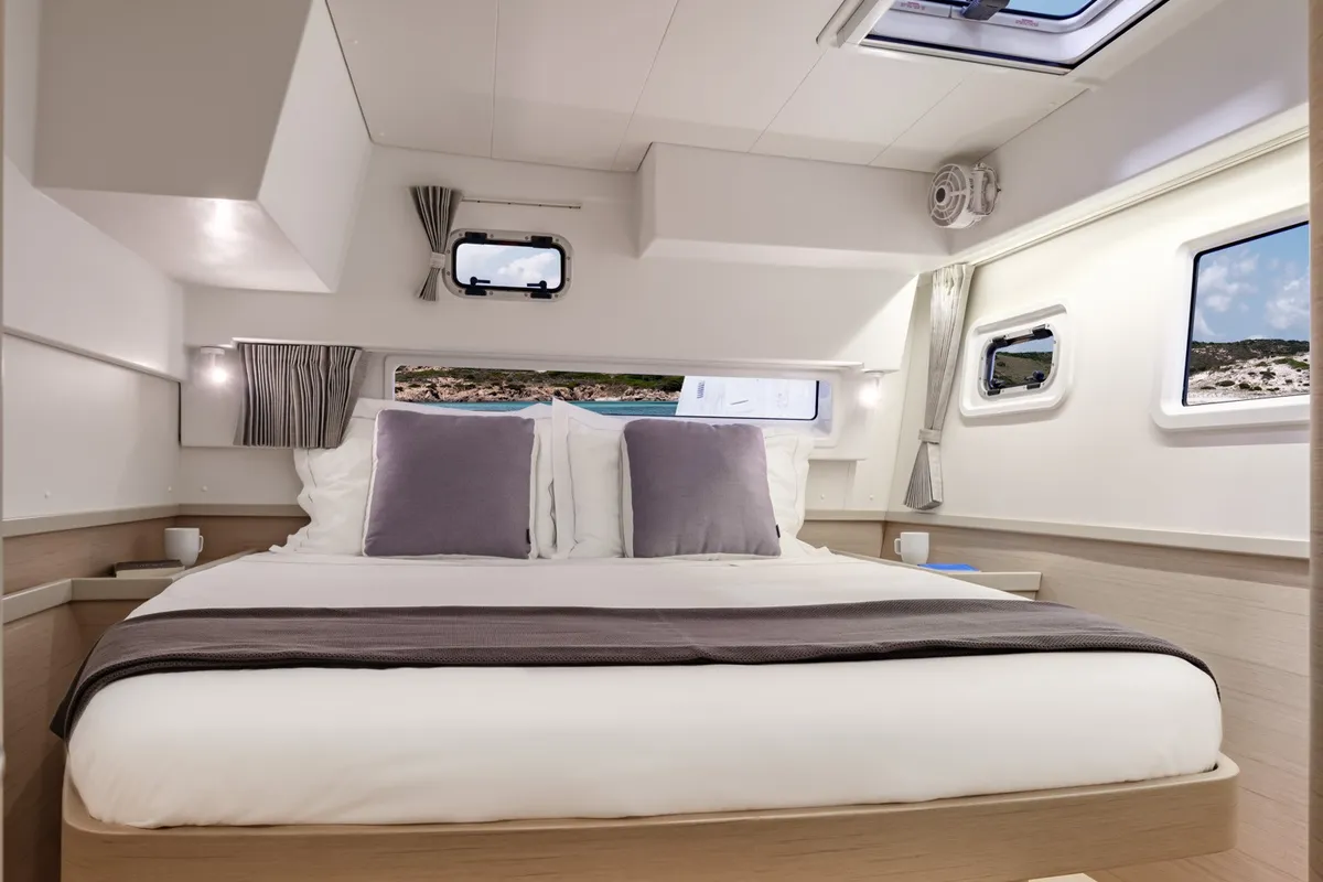 Cabin on Alas, a Lagoon 42 catamaran at Parikia, Greece