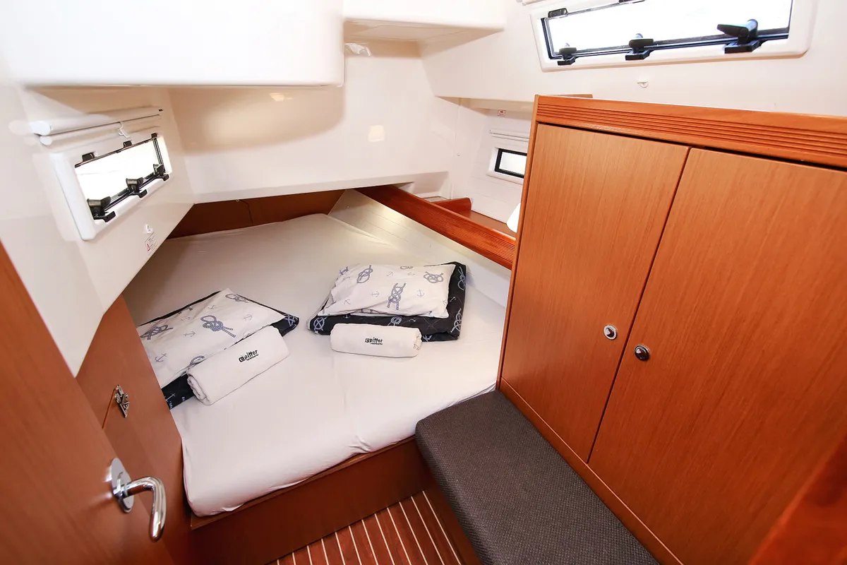 Cabin on Ornela, a Bavaria Cruiser 40 Avantgarde sailboat at Grad Pula, Croatia