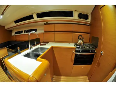 Galley of Il Sole, a Jeanneau Sun Odyssey 439 sailboat at Athens, Greece