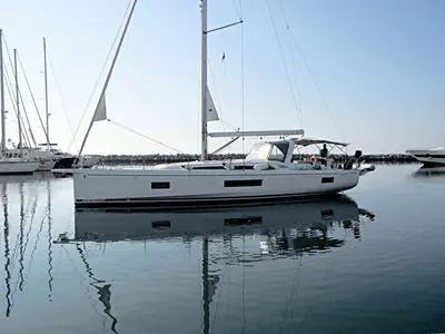 Psari, a Beneteau Oceanis 51.1 sailboat at Athens, Greece