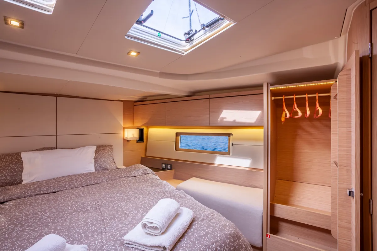 Psari, a Beneteau Oceanis 51.1 sailboat at Athens, Greece