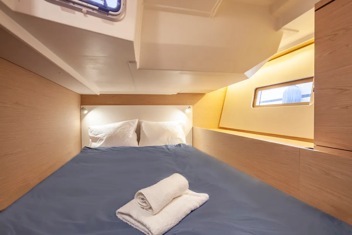 Psari, a Beneteau Oceanis 51.1 sailboat at Athens, Greece