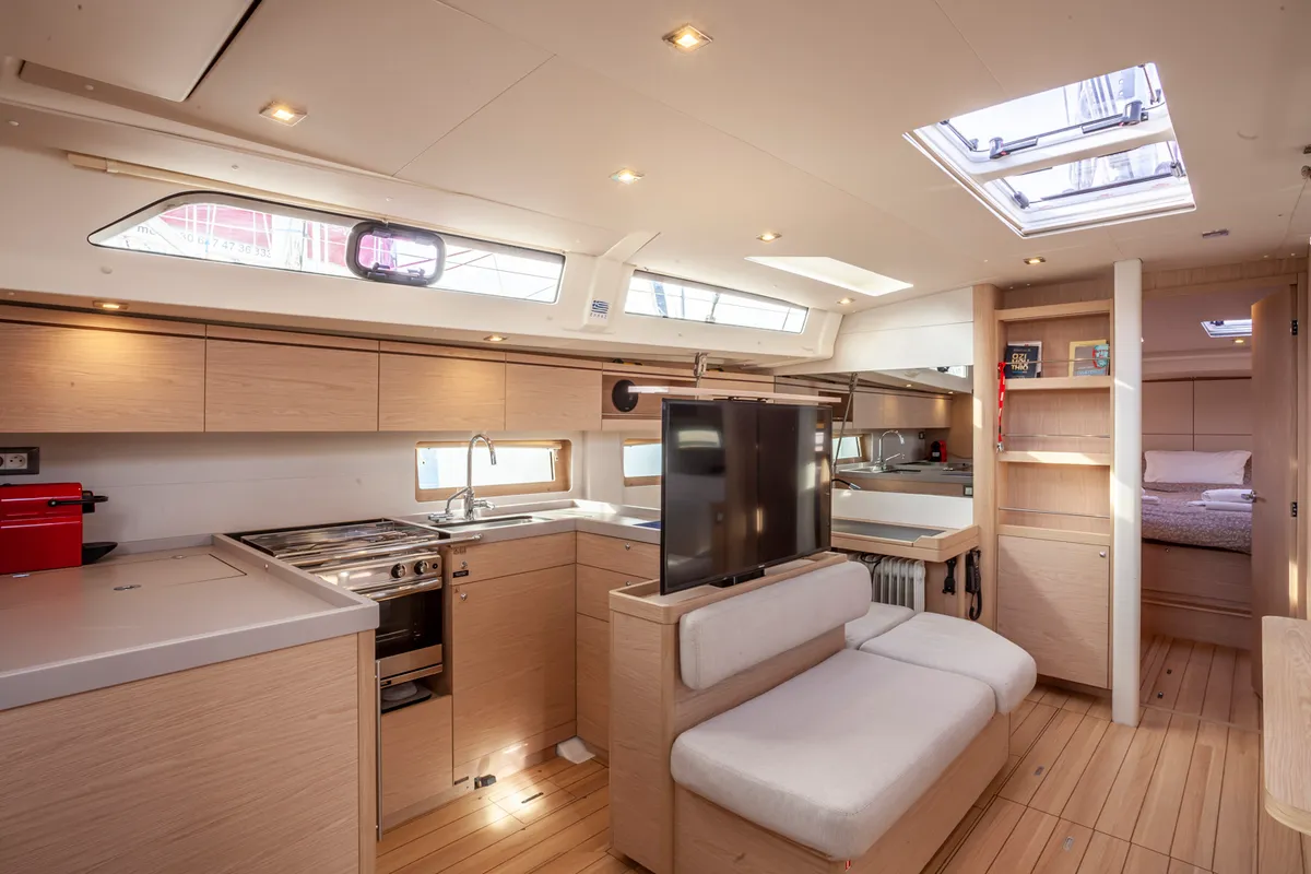 Psari, a Beneteau Oceanis 51.1 sailboat at Athens, Greece