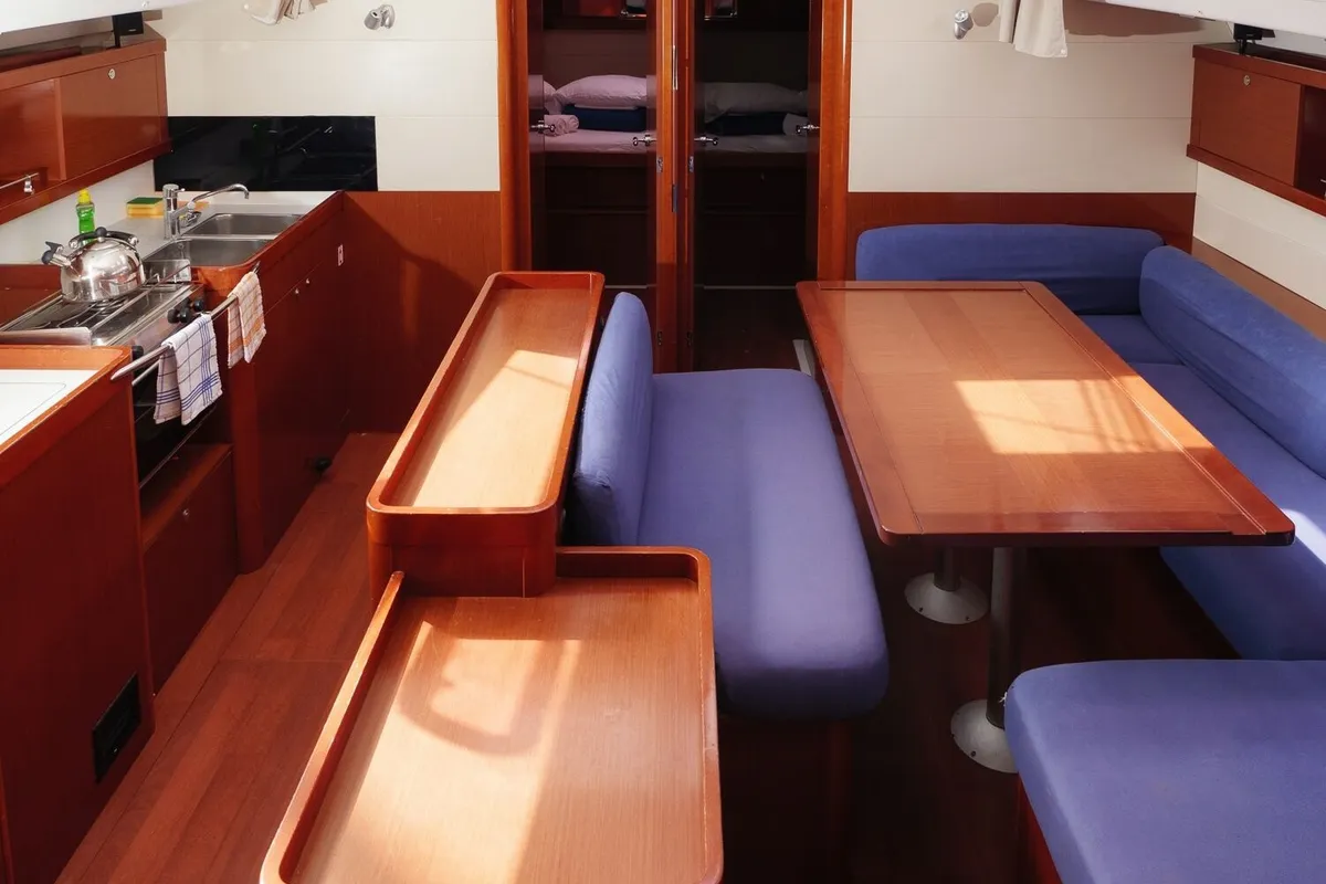 Salon of Mississippi, a Beneteau Oceanis 50 Family sailboat at Rogač, Croatia