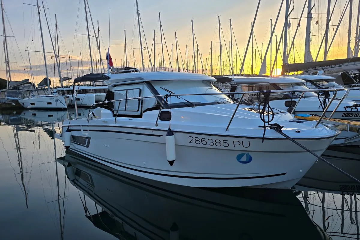 Exterior view of Medolino, a Jeanneau Merry Fisher 795 Series 2 motorboat at Grad Pula, Croatia