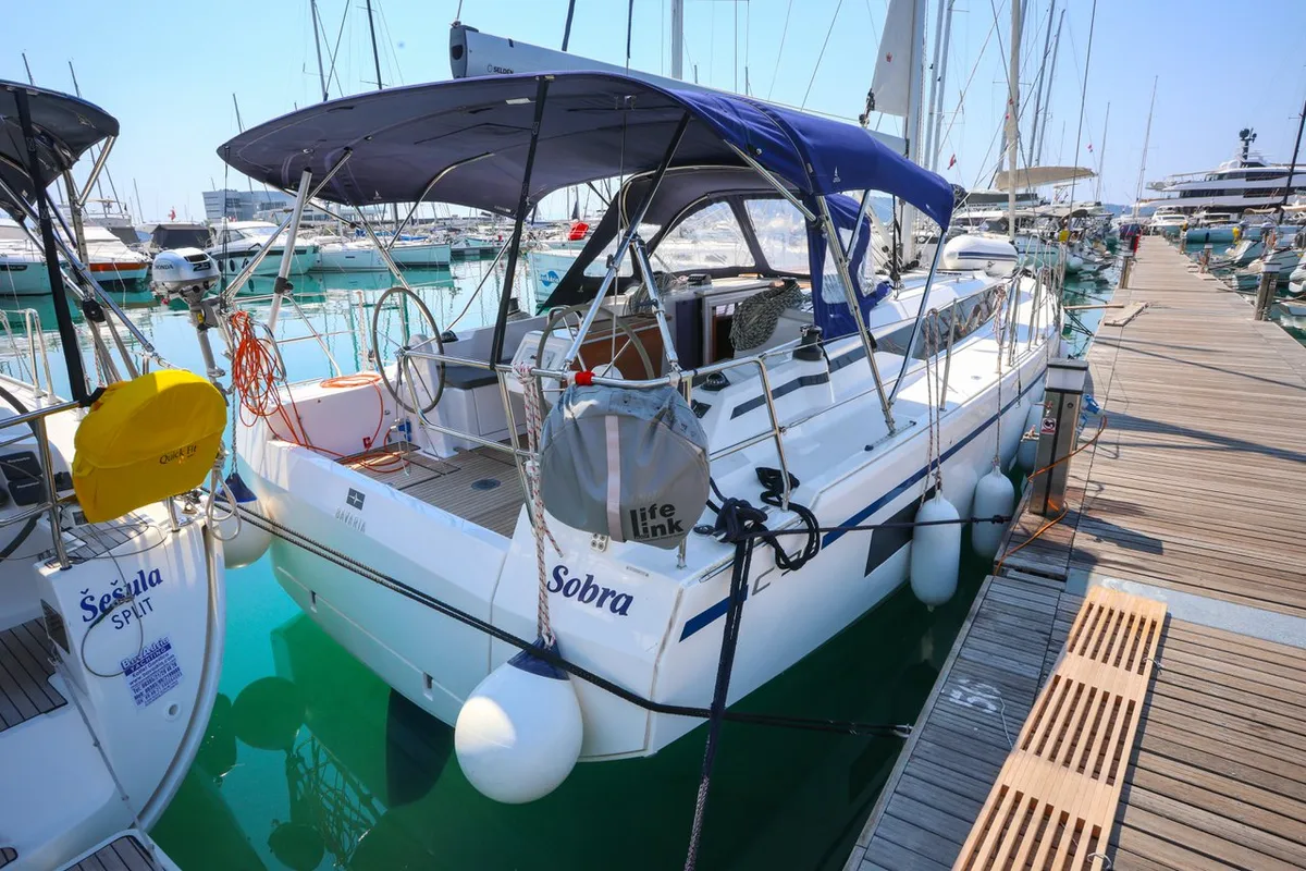Exterior view of Pomena, a Bavaria C38 sailboat at Grad Kaštela, Croatia
